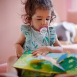 AVENT SUCETTE ORTHO 6-18M GIRL ELEP/PENG – Image 5