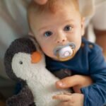 AVENT SUCETTE ORTHO 0-6M BOY ELEP/PENG SCF080/05 – Image 2