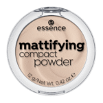 Essence Mattifying Compact Powder 11